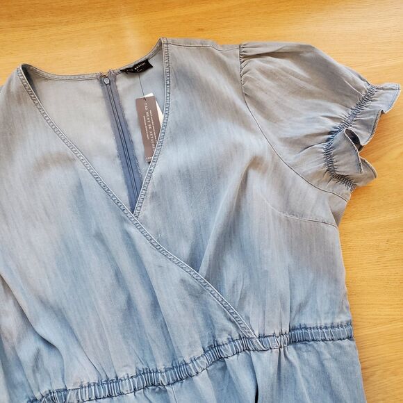 NEW Lane Bryant Plus Size Blue Chambray Jumpsuit - Picture 5 of 9